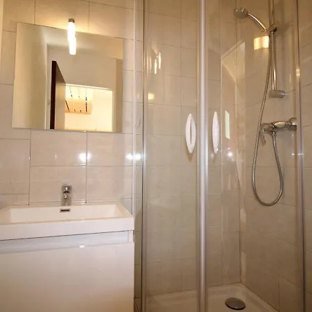 Apartment Cosy 3 Couchages, Balcon Sud, Skis Aux Pieds, Commerces A Proximite - En Oisans - Fr-1-297-74 *